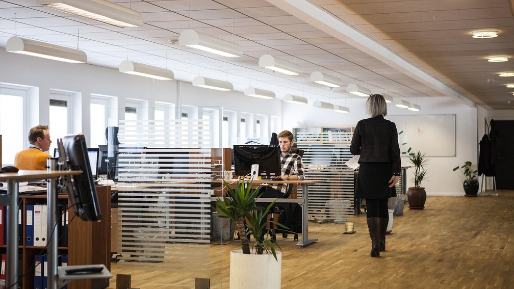 Bild zu Blog-Artikel:  Fit im Job: Wie Schritte-Challenges Unternehmen bewegen – und warum Dasfitnesswunder die beste Lösung ist